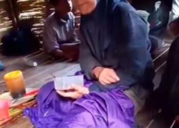 GAMBAR tular keadaan Jaslinda Saludin yang dikatakan ditemukan oleh penduduk Orang Asli di Kampung Lubuk Gaharu Pos Musoh  yang kemudian menghubungi pihak berkuasa.