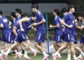 Pemain Korea Selatan menjalani latihan di  Verde Valle menjelang perlawanan menentang Republik Czech esok. - AFP