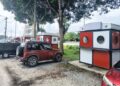 TIGA unit kios berdekatan di Jalan Kapal Layar Utama dikatakan mempunyai pemilik, namun masih belum memulakan perniagaan kerana lokasi kurang strategik berbanding kawasan sebelum ini.