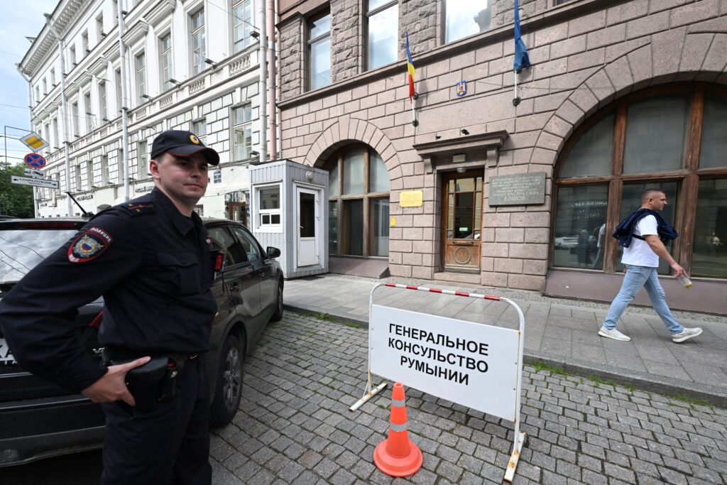 Russia orders Romania's consulate in St. Petersburg closed