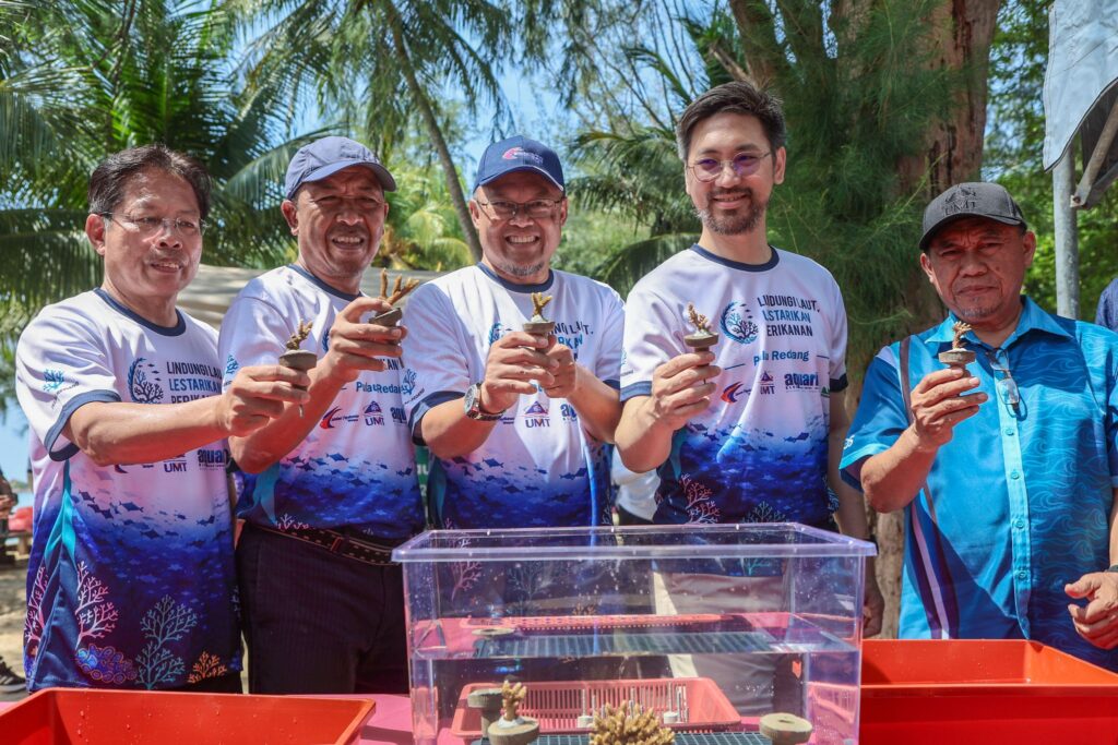 Sisa plastik ancam ekosistem marin