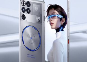 REDMAGIC 11S Pro dikuasakan oleh cip pemprosesan Versi Utama Snapdragon 8 Elite Gen 5.