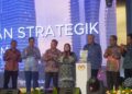 AHMAD Zahid Hamidi ketika merasmikan pelan strategik Jabatan Kemajuan Masyarakat (KEMAS) 2026-2030 pada Majlis Perhimpunan Bulan Jun KKDW di Putrajaya.- UTUSAN/FAISOL MUSTAFA