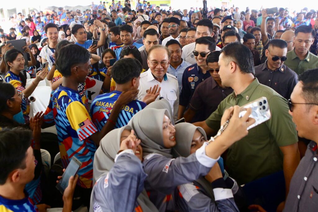 Kerajaan tampung RM30 bilion kekalkan harga minyak