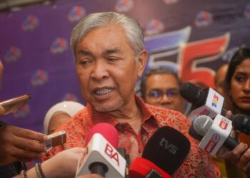 AHMAD Zahid Hamidi ketika ditemui selepas menghadiri sambutan Hari Pendidik Jabatan Kemajuan Masyarakat (Kemas) 2026 di sini hari ini.