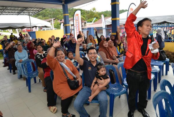 Pejuang saat kritikal, 2 juta B40 terima manfaat mySalam Pejuang saat kritikal, 2 juta B40 terima manfaat mySalam