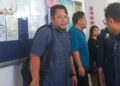 ARIF Hasim (kiri) bersama syarikat HR Manufacturing mengaku tidak bersalah kerana gagal membayar cukai jualan di Mahkamah Sesyen Alor Setar.