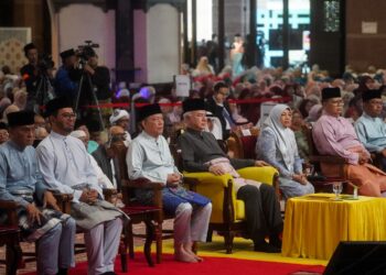 SULTAN Nazrin Muizzuddin Shah berkenan hadir Majlis Sambutan Maal Hijrah Peringkat Kebangsaan 1448H di Masjid Putra, Putrajaya. - UTUSAN/FAISOL MUSTAFA