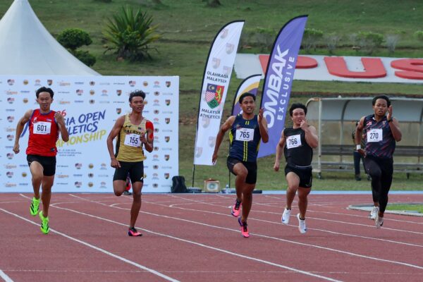 Haziq juara 200m Terbuka Malaysia Haziq juara 200m Terbuka Malaysia