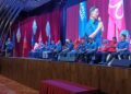 MOHAMED Azmin Ali (berdiri kiri) berucap pada program Pelancaran Jentera PRN Johor ke-16, di Bakri, Muar.