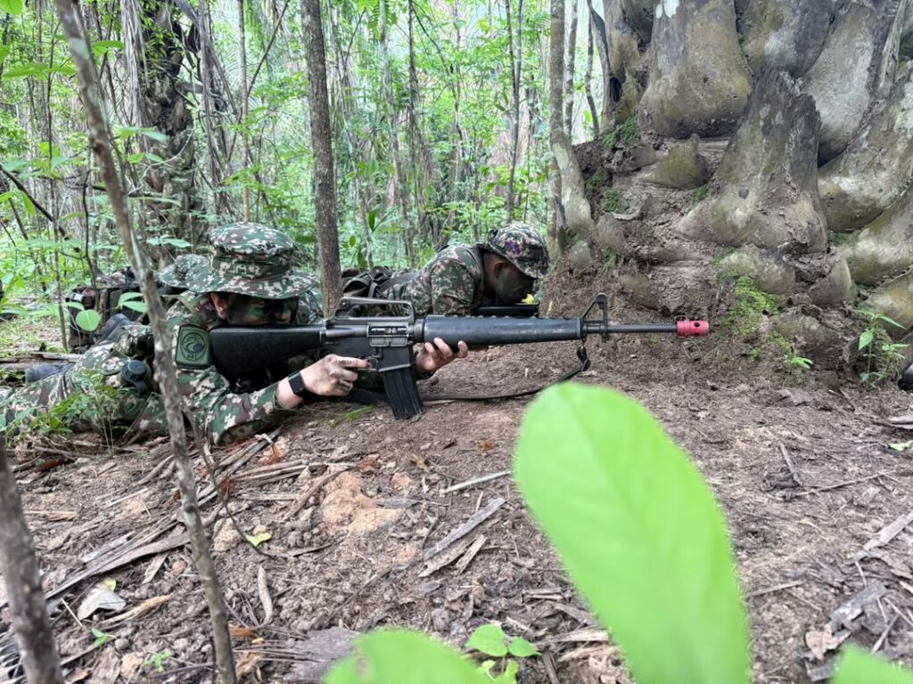 Perlis Royal Daughter Completes Reserve Soldier Training