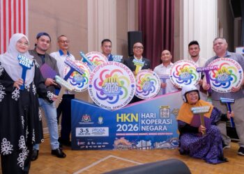 Leftenan Jeneral Datuk Ahmad Norihan Jalal (tengah) semasa perasmian majlis Pra Peluncuran Hari Koperasi Negara 2026 (HKN’26) di Menara SKM hari ini. - UTUSAN/M FIRDAUS M JOHARI