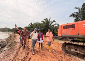 AIMAN Athirah meninjau insiden ban pecah di Bukit Changgang, dekat Banting Selangor.