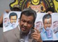 ZULKARNAIN Mahdar ketika hadir menghantar memorandum ke ibu pejabat SPRM Putrajaya. - UTUSAN/FAISOL MUSTAFA