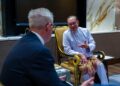 ANWAR Ibrahim sewaktu menerima kunjungan hormat delegasi Ericsson yang diketuai Presiden dan Ketua Pegawai Eksekutifnya, Börje Ekholm di KLCC, Kuala Lumpur. - Sumber FB Anwar Ibrahim