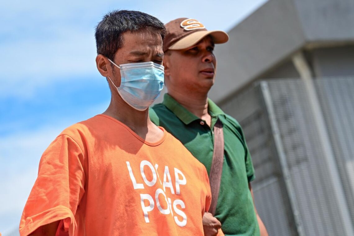 Guru tidak mengaku tujuh pertuduhan amang seksual