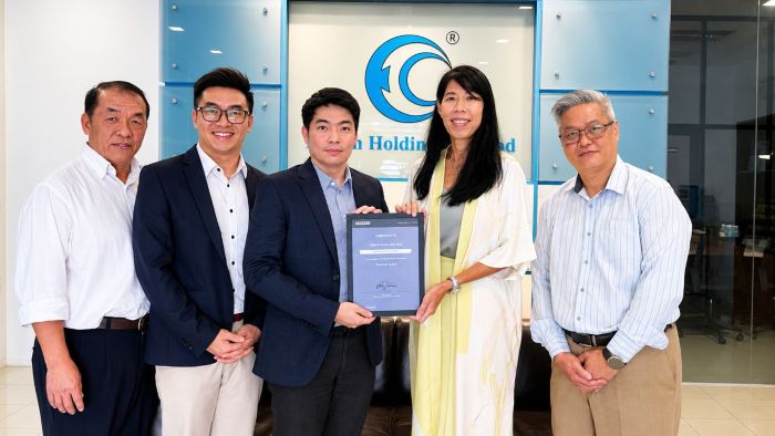 Eckem Holdings terima Anugerah Pengedaran Platinum
