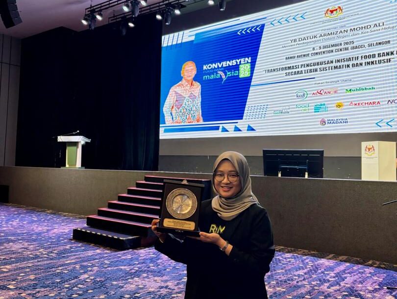Anis didik isu bazir makanan secara digital