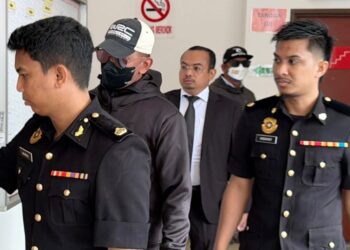 Polis dituduh rasuah