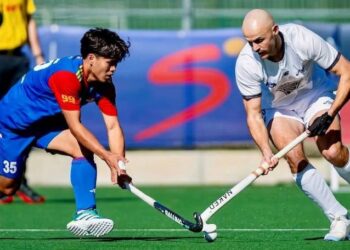 Aksi Malaysia menentang New Zealand dalam Kejohanan Hoki Piala Negara-Negara di Cape Town, Afrika Selatan yang berakhir dengan kekalahan kepada pasukan Kiwi itu. - IHSAN KHM