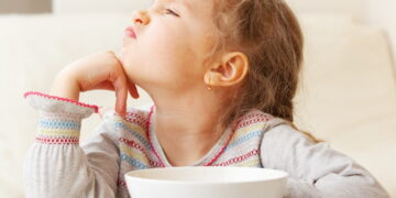 tekanan emosi ibu bapa boleh mempengaruhi suasana makan di rumah.