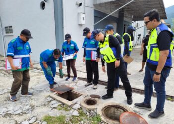 OPERASI penguatkuasaan 'Op Kejor' oleh SPAN dan IWK terhadap premis yang gagal melaksanakan pengosongan tangki septik secara berjadual di Kawasan Perindustrian Menglembu hari ini.