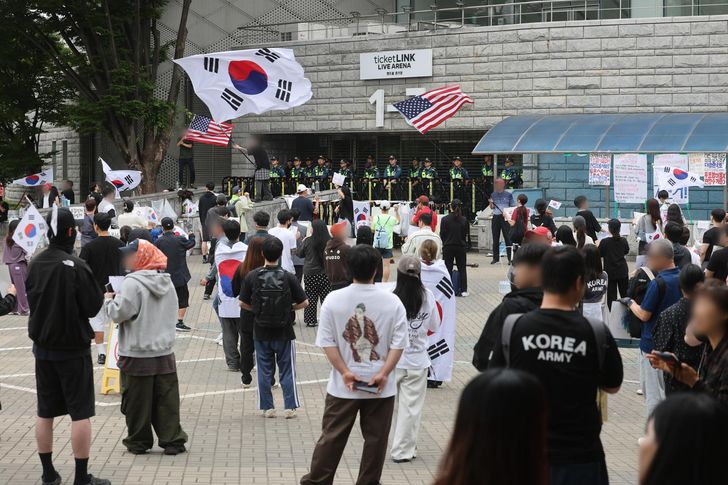 Skandal kertas undi cetus protes pelajar di Korea 