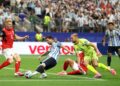 MESSI meraikan gol keduanya ketika membantu Argentina menewaskan Austria 2-0 sekali gus memecahkan rekod penjaring terbanyak sepanjang zaman Piala Dunia dengan 18 gol pada aksi Kumpulan J di Stadium Dallas, Arlington awal pagi tadi. – AFP