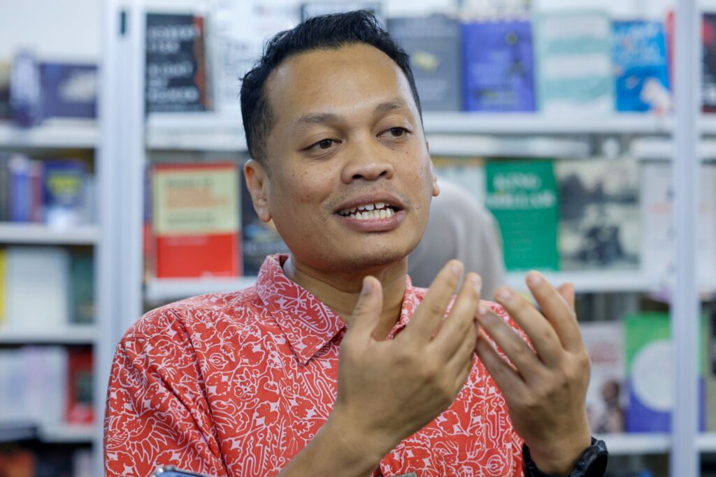 Malaysian parties must compete healthily, avoid blaming others: Nik Nazmi