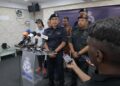 ABDUL Malik Hasim ketika sidang akhbar di IPD Tapah hari ini.