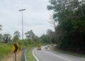 KEADAAN terkini KM53 JRTB Gerik-Jeli iaitu lokasi tragedi nahas 
bas yang mengorbankan 15 pelajar UPSI pada 9 Jun tahun lalu. 
– UTUSAN/FADZIL ZAINOL