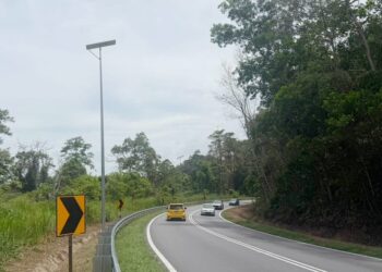 KEADAAN terkini KM53 JRTB Gerik-Jeli iaitu lokasi tragedi nahas 
bas yang mengorbankan 15 pelajar UPSI pada 9 Jun tahun lalu. 
– UTUSAN/FADZIL ZAINOL