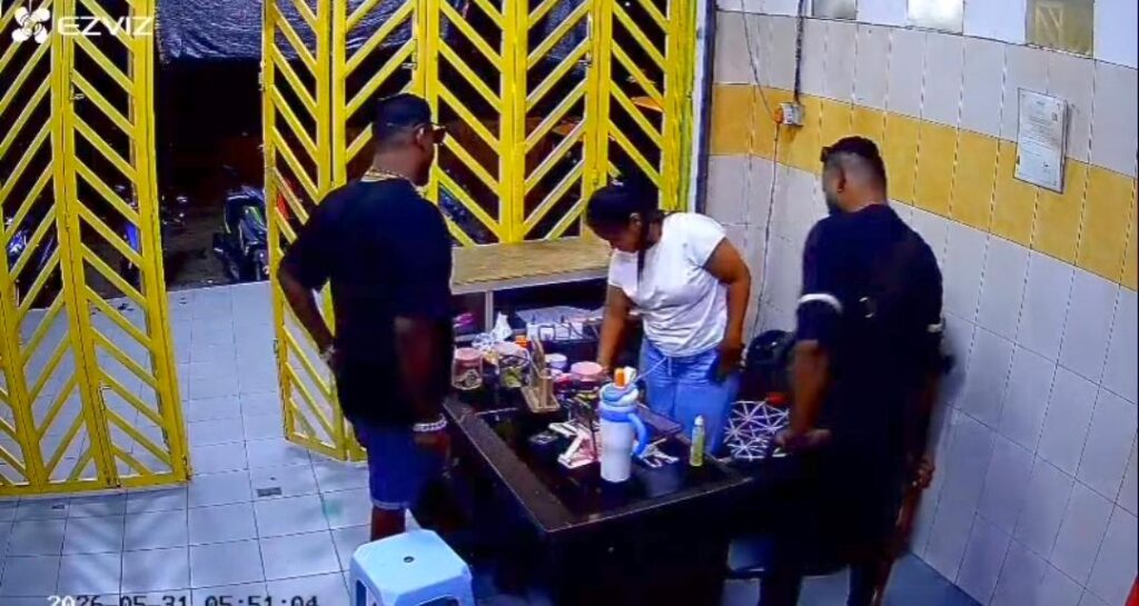 Polis kesan tiga lelaki samun kedai runcit