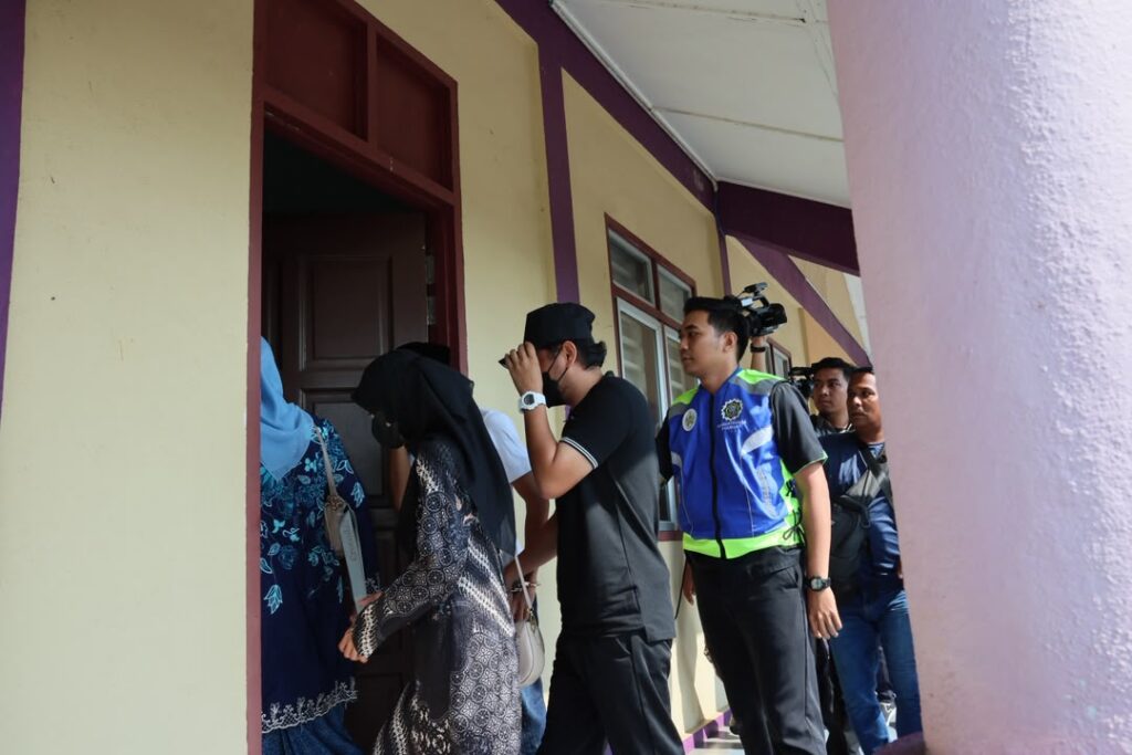 Lima pesalah syariah dihukum 20 sebatan di Penjara Marang