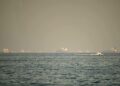 IRAN menutup semula Selat Hormuz tetapi dinafikan AS. - AFP