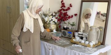 RAHMA Hammad kini tinggal bersendirian di sebuah bilik kecil yang disediakan untuk penduduk dipindahkan dari kem pelarian Jenin. – AGENSI