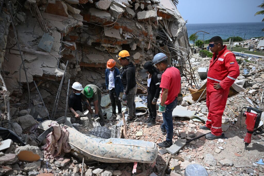 Venezuela earthquake death toll nears 3,000 as rescue operations wind down