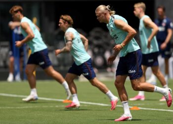 ERLING Haaland menjalani latihan tertutup menjelang aksi suku akhir piala dunia menentang England-AFP