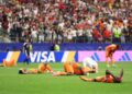 PEMAIN-Pemain Ivory Coast dilihat kecewa selepas tewas kepada Norway dalam aksi pusingan 32 terbaik menentang Norway di Stadium Dallas, awal pagi tadi-AFP