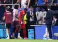 PENYERANG Switzerland, Breel Embolo meninggalkan padang selepas dilayangkan kad merah pada aksi suku akhir Piala Dunia 2026 menentang Argentina di Stadium Arrowhead, Kansas City.-AFP