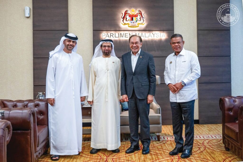 PM praises banks for helping SMEs, individuals