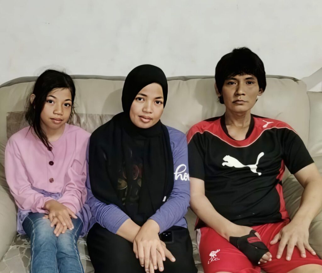 Woman pleads for RM105,000 to fund daughter's heart surgery