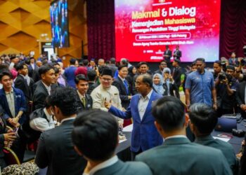 KEMENJADIAN mahasiswa merujuk kepada pembentukan insan yang seimbang dari aspek intelek, emosi, rohani dan sosial.
