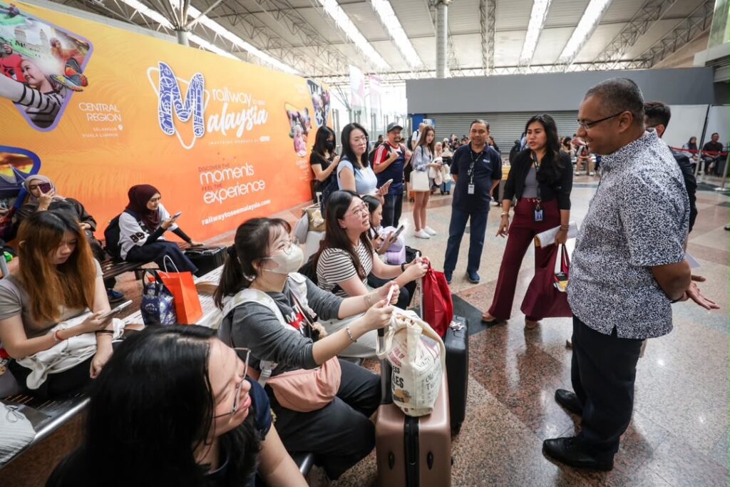 Johor voters favor ETS for election travel amid positive feedback
