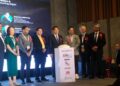 SIM Tze Tzin (empat dari kanan) merasmikan The 6th Electronic Manufacturing Expo Asia (EMAX 2026) di Bayan Lepas, Pulau Pinang, hari ini.