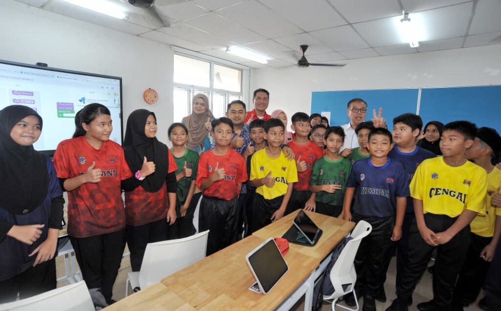 Johor schools to integrate robotics, 3D printing into learning system