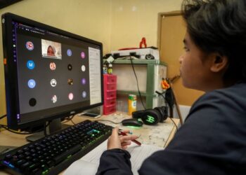 PEMBELAJARAN Terbuka dan Jarak Jauh (PTJJ) perlu diperkukuh melalui kerjasama rapat antara universiti, industri serta penekanan terhadap kemahiran insaniah dan digital.