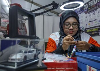 KEBANYAKAN pelajar Pendidikan dan Latihan Teknikal dan Vokasional (TVET) mampu menghasilkan prototaip berstandard industri, namun masih kurang keyakinan dan ilmu komersial untuk memasarkannya sebagai produk.
