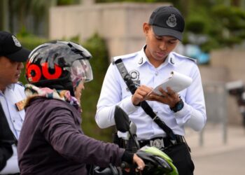 KESELAMATAN jalan raya bukan tentang jumlah saman yang dikeluarkan tetapi tentang  nyawa yang berjaya diselamatkan.