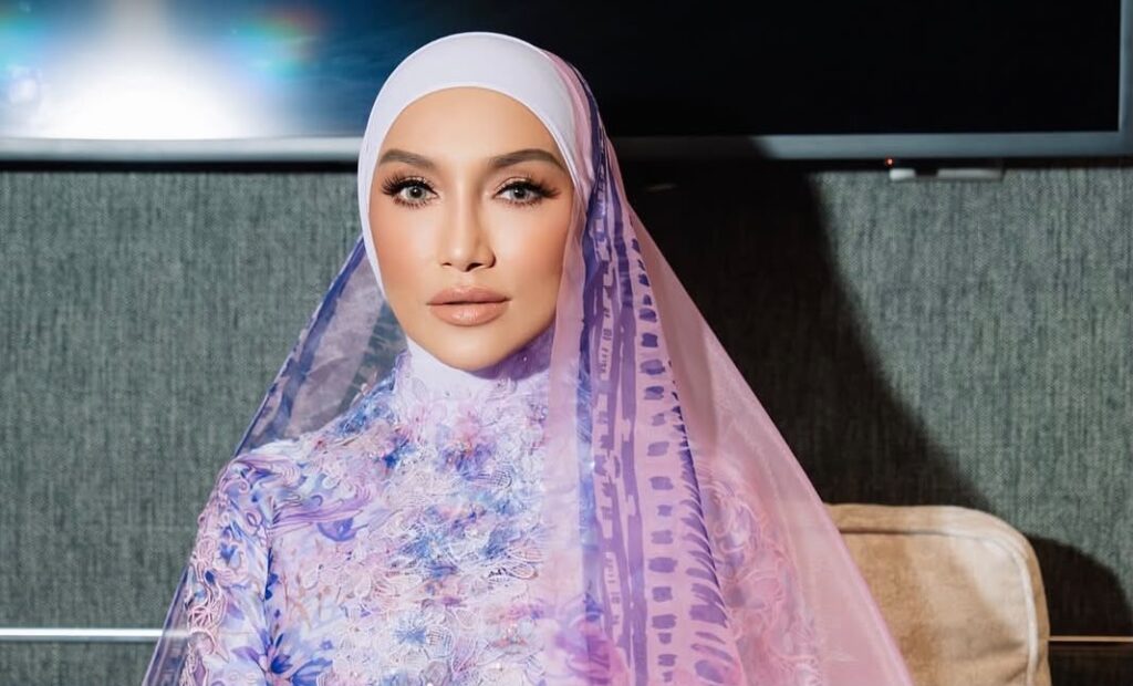 I've closed the old book, he's not part of my life now - Ziana Zain